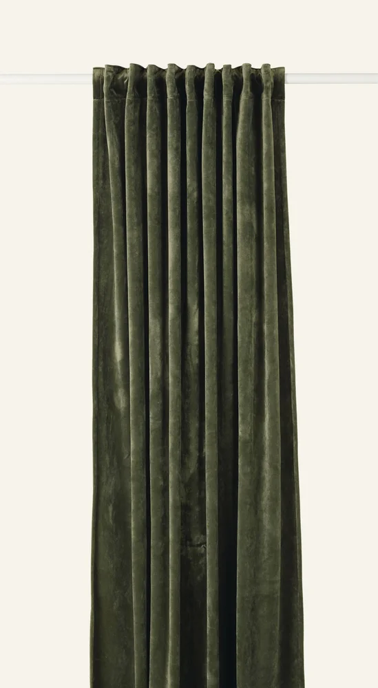 Gardin grønn – 135×300 cm v:9600802 Gardin grønn – 135×300 cm v:9600802