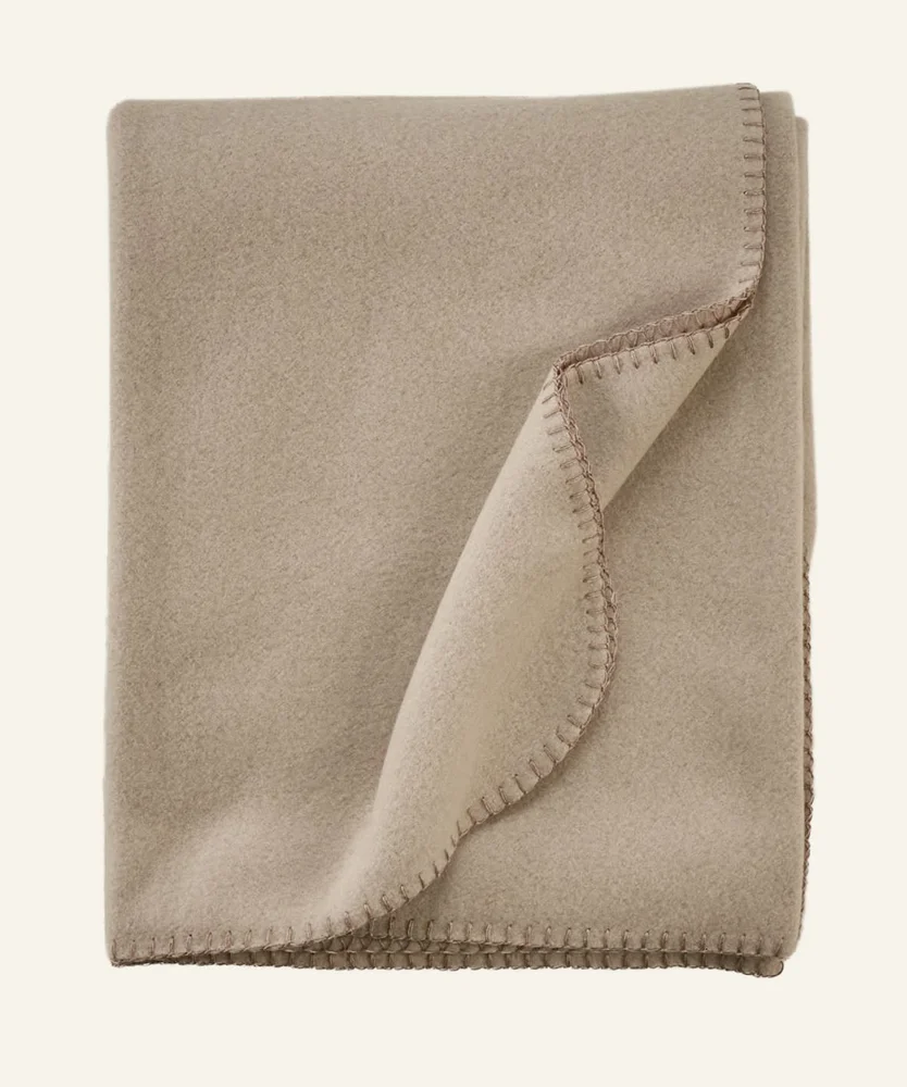 Fleecepledd taupe – 130×170 cm v:9473780 Fleecepledd taupe – 130×170 cm v:9473780