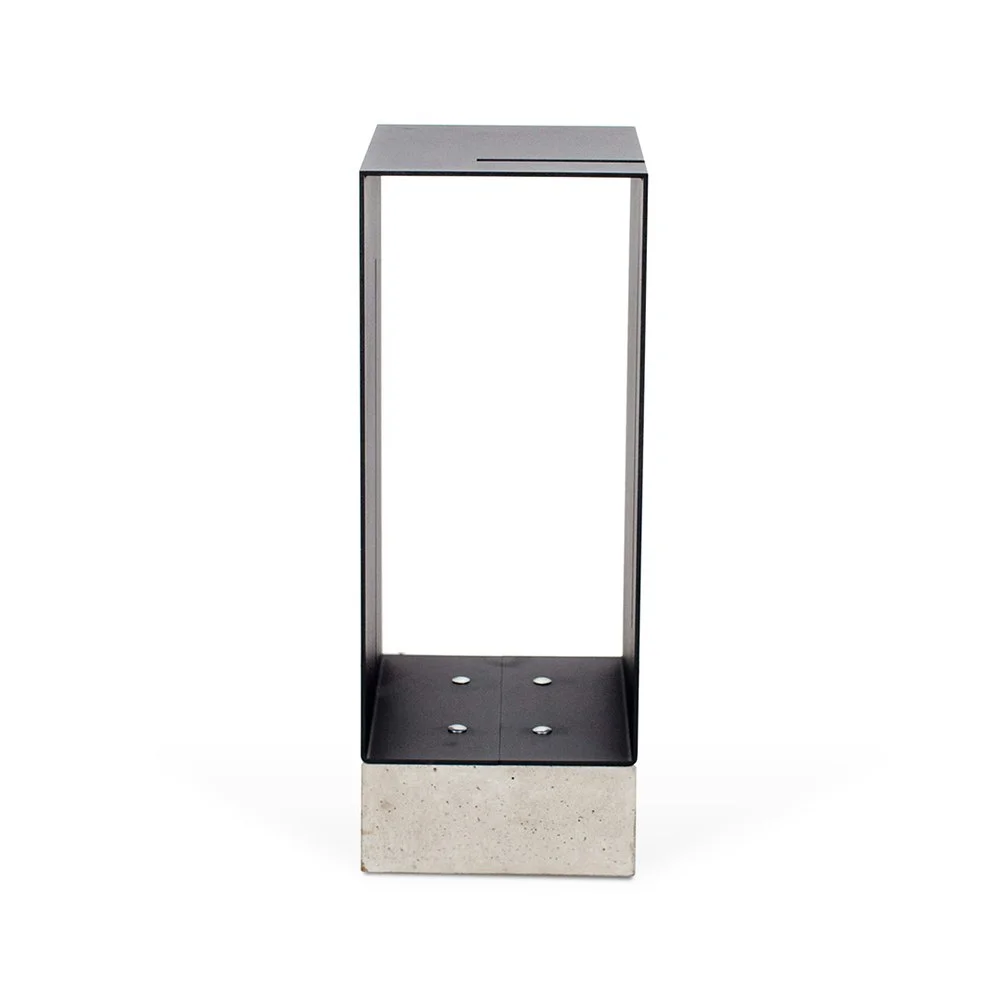 Manhattan Low Cabinet Oppbevaringsmøbel, Antrasitt v:9103600 Manhattan Low Cabinet Oppbevaringsmøbel, Antrasitt v:9103600
