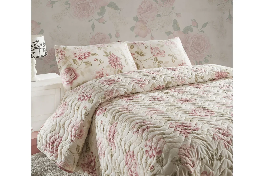 Eponj Home Sengeteppe Dobbelt 200×220+2 Putetrekk Quiltet v:1381035 Eponj Home Sengeteppe Dobbelt 200×220+2 Putetrekk Quiltet v:1381035